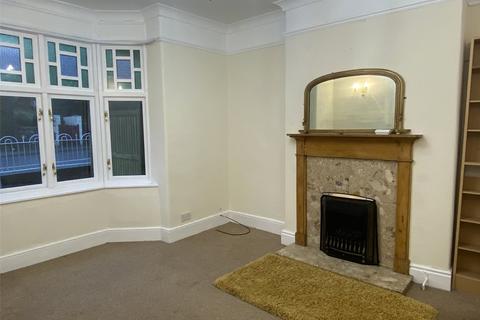 3 bedroom end of terrace house to rent, High Street, Llanfyllin, Powys, SY22