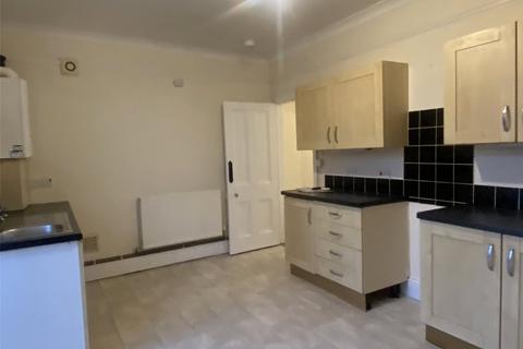 3 bedroom end of terrace house to rent, High Street, Llanfyllin, Powys, SY22