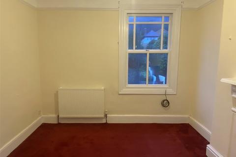 3 bedroom end of terrace house to rent, High Street, Llanfyllin, Powys, SY22