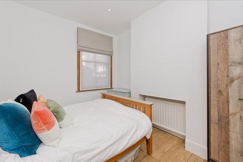 77 Adelaide Grove, London, W12 0JX