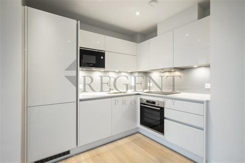 2 bedroom apartment to rent, City North East Tower, City North Place, N4