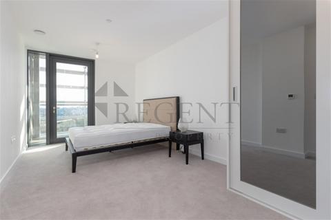 2 bedroom apartment to rent, City North East Tower, City North Place, N4