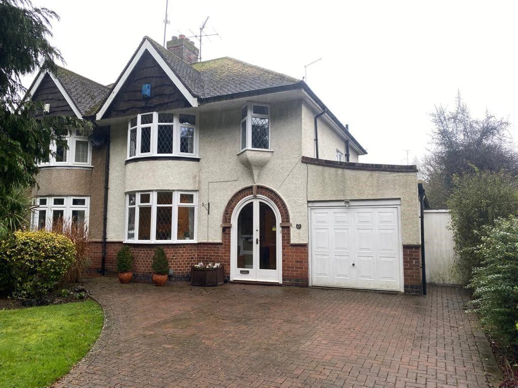 Westone Avenue, Westone, Northampton... 3 bed semidetached house £