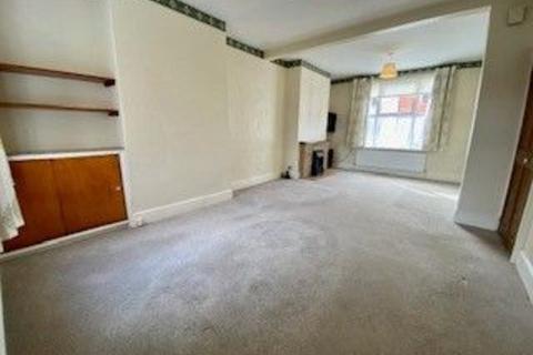 30 Beechwood Road, Northampton, NN5 6JT