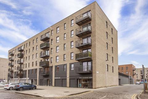 Flat 3, 19 Salamander Place, Edinburgh, EH6 7JJ