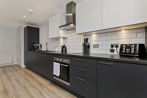 Flat 3, 19 Salamander Place, Edinburgh, EH6 7JJ