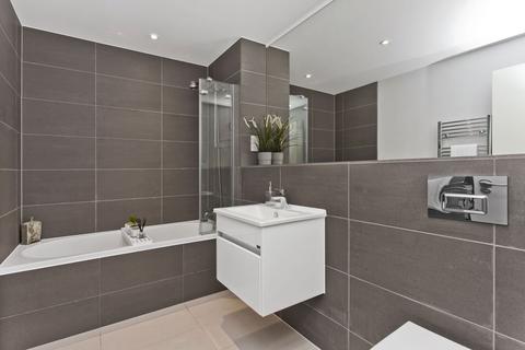 Flat 3, 19 Salamander Place, Edinburgh, EH6 7JJ