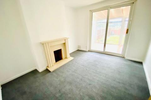 3 bedroom semi-detached house to rent, Hagley View Road, Dudley, DY2 8QP