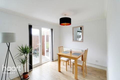 6 Tameton Close, Luton, LU2 8UX