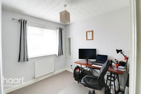 6 Tameton Close, Luton, LU2 8UX