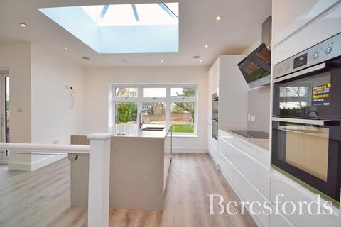 35 Crown Road, Billericay, CM11 2AE