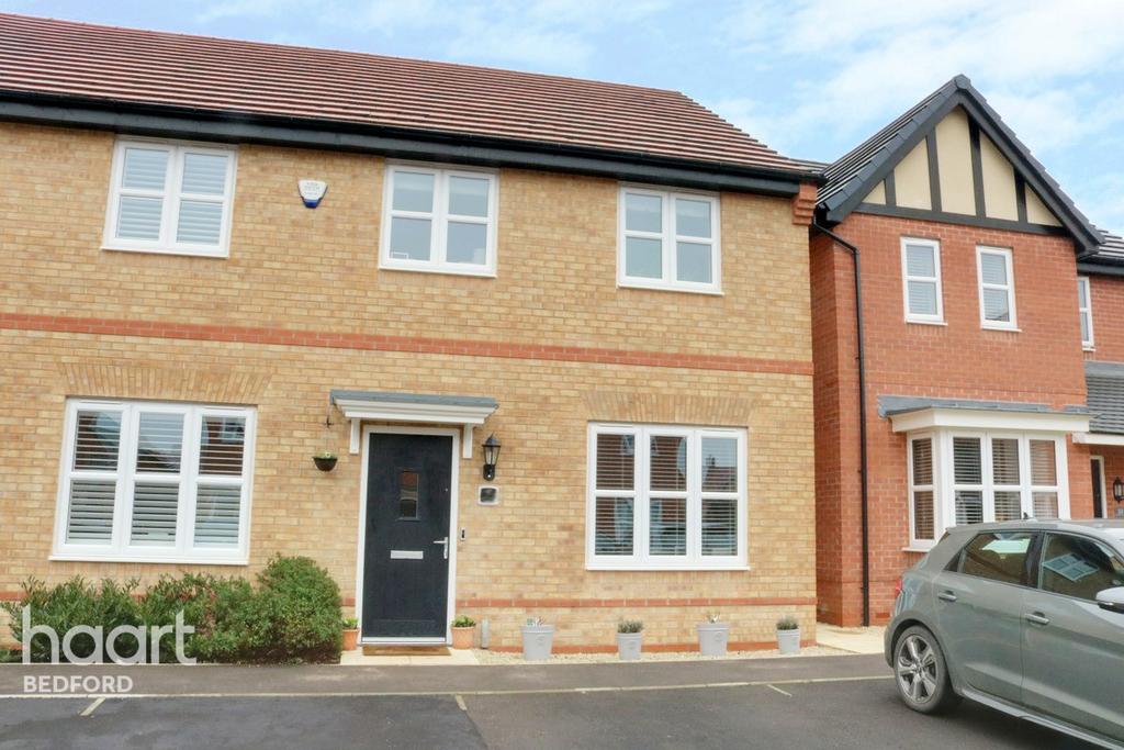 Rosebay Close, Ampthill 3 bed end of terrace house £375,000