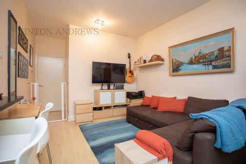 8 Ranelagh Mews, London, W5 5RN