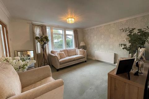 100 Withy Mead, London, E4 6JW