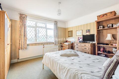 69 Bridle Road, Croydon, CR0 8HP