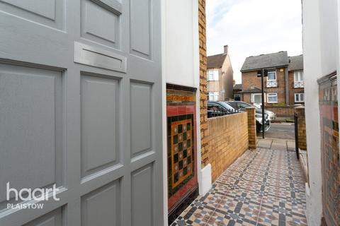 16 Donald Road, London, E13 0QE