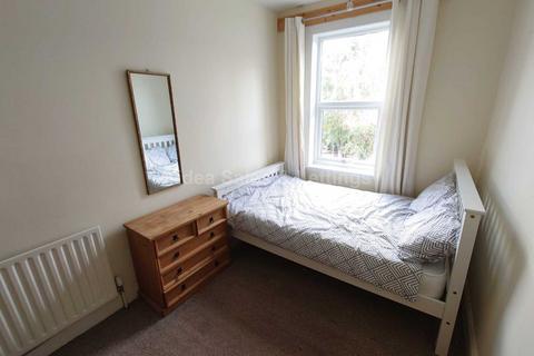 1 bedroom in a house share to rent, Eastbourne Street, Lincoln