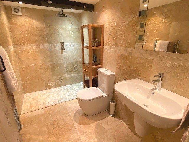Annexe bathroom