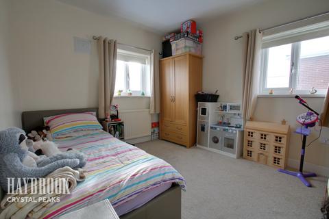18 Ravenscroft Crescent, Sheffield, S13 8PP