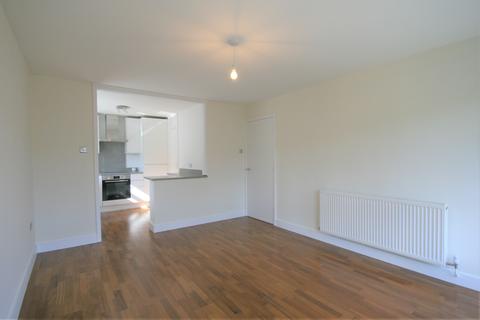35 Cheriton Close, London, W5 1TR