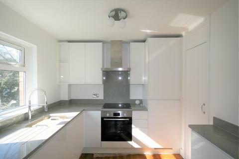 35 Cheriton Close, London, W5 1TR