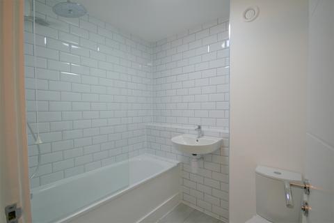 35 Cheriton Close, London, W5 1TR