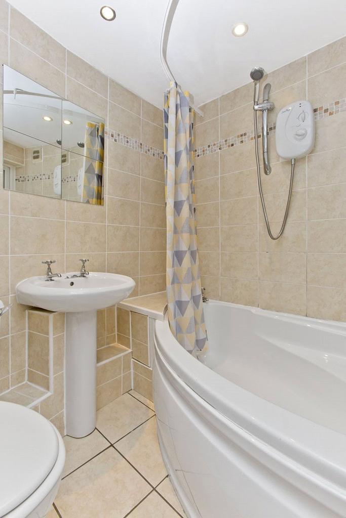 Master En-Suite