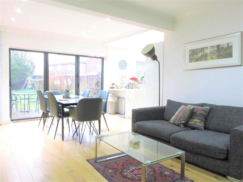 The Meadway, Cuffley, Potters Bar, Hertfordshire 3 bed semidetached