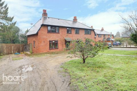 1, Parkside Cottages Rag Hill Road, Tatsfield, Westerham, TN16 2LP