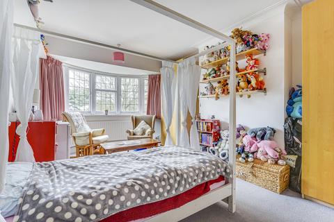 11 Rhodes Avenue, London, N22 7UR