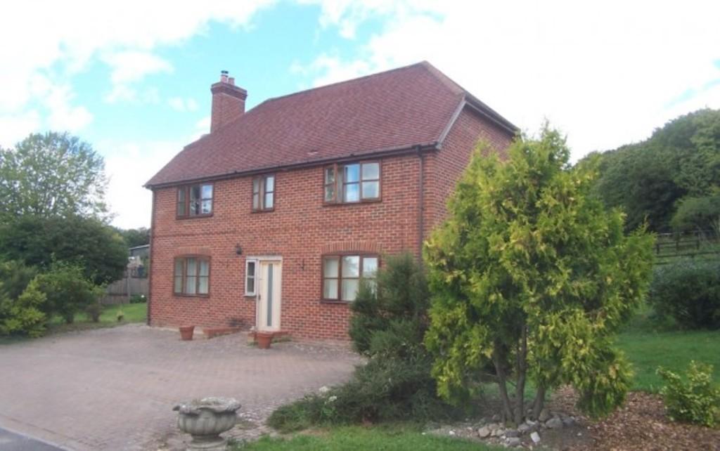Upper Lambourn 4 bed equestrian property £1,150,000
