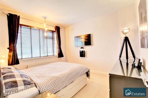 19 Duncroft Avenue, Coventry, CV6 2BX