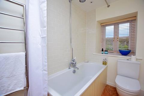 6 North Street, Topsham, Exeter, EX3 0AP