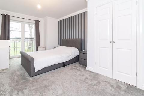 13 Coldstream Road, Caterham, CR3 5ZA