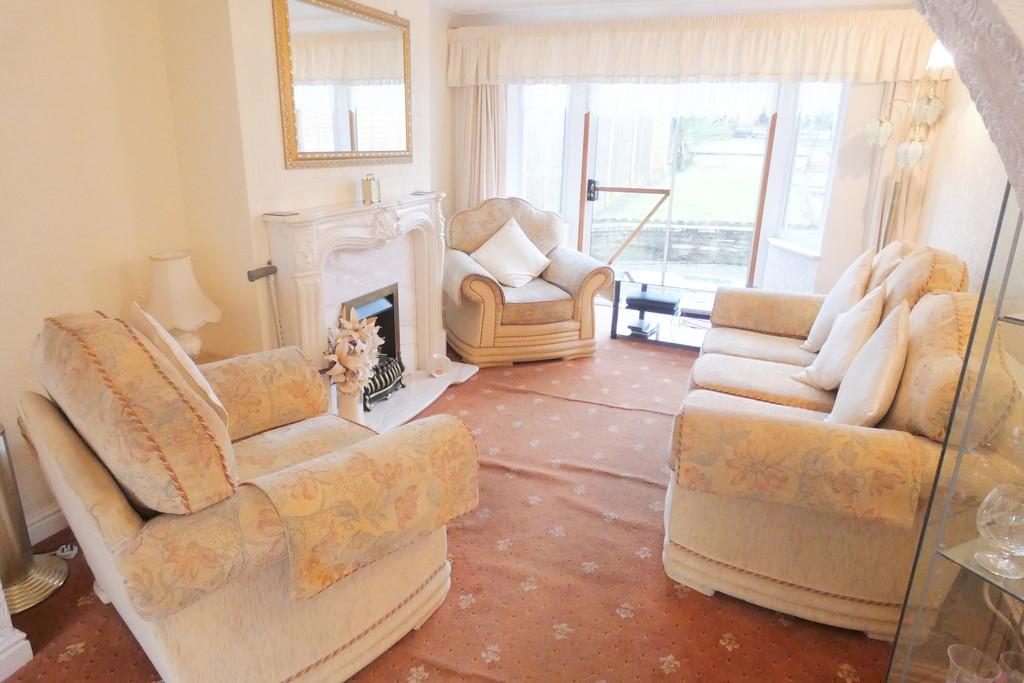 Weybourne Road, Great Barr 3 bed semidetached house £186,000