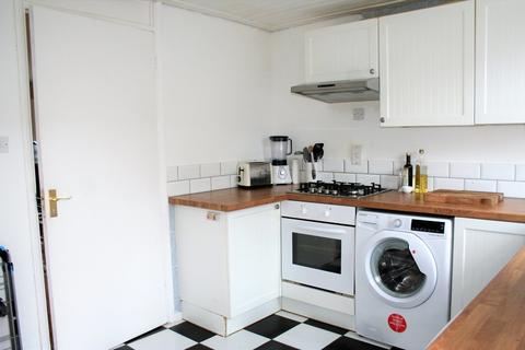 29 Feltham Road, Mitcham, CR4 2JQ