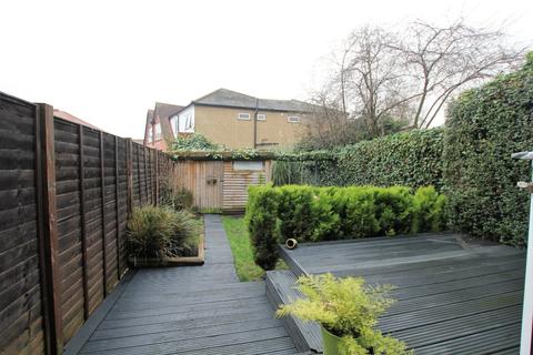 30 Elmhurst Avenue, Mitcham, CR4 2HN