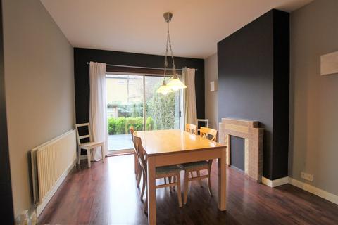 30 Elmhurst Avenue, Mitcham, CR4 2HN