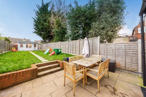 19 Birkbeck Road, Sidcup, DA14 4DB