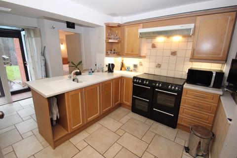 66 Barlich Way, Redditch, B98 7JP