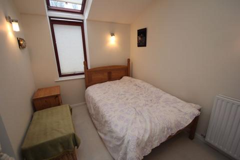 66 Barlich Way, Redditch, B98 7JP