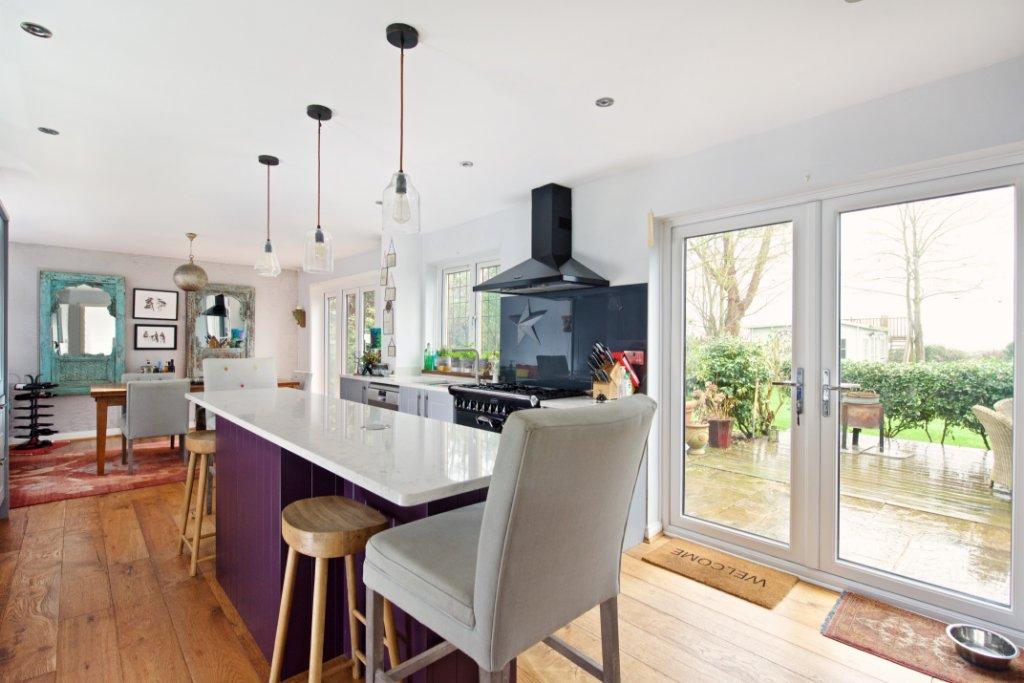 Kitchen/Break/Dining