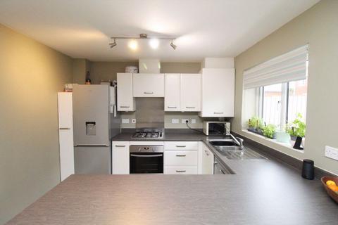 8 Cross Field, Patchway, Bristol, BS34 5GU