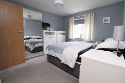8 Cross Field, Patchway, Bristol, BS34 5GU