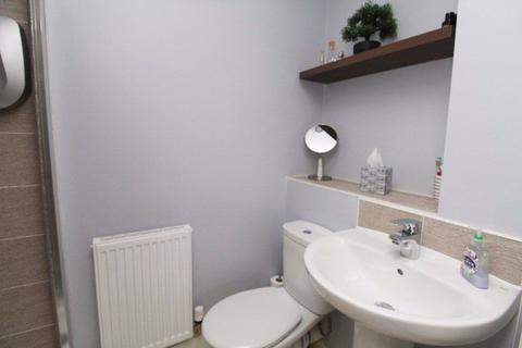 8 Cross Field, Patchway, Bristol, BS34 5GU