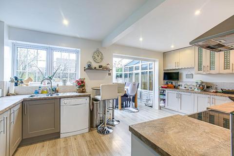 96a Purley Downs Road, South Croydon, CR2 0RB