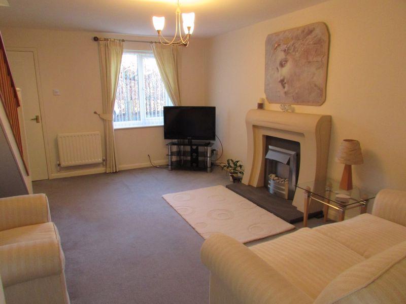 Hazelhurst Drive Middleton. 2 bed semidetached house £750 pcm (£173 pw)