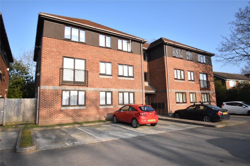 Oakfields, Alexandra Avenue, Camberley, Surrey, GU15 2 bed apartment