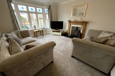 48 Ashford Road, Bournemouth, BH6 5QD