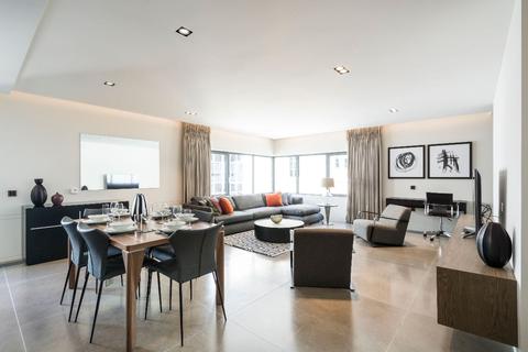 3 bedroom apartment to rent - Babmaes Street, SW1Y